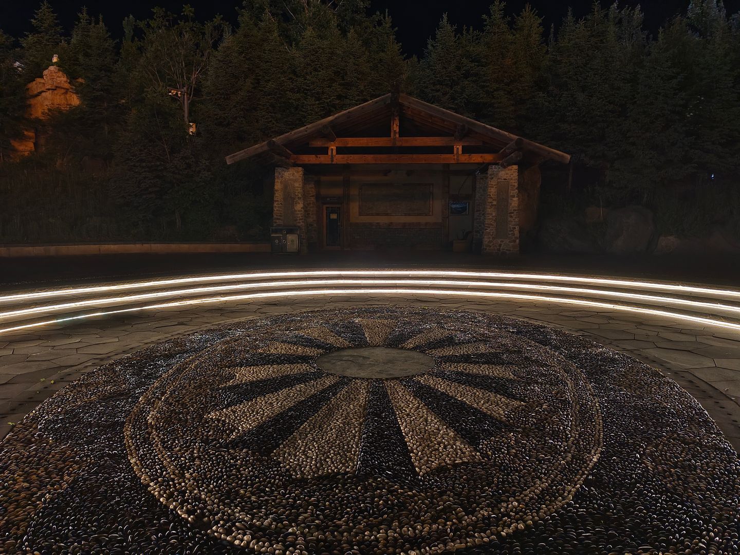 https://res.oceanpresent.art/photo/p-2024-6-6-1.jpg
