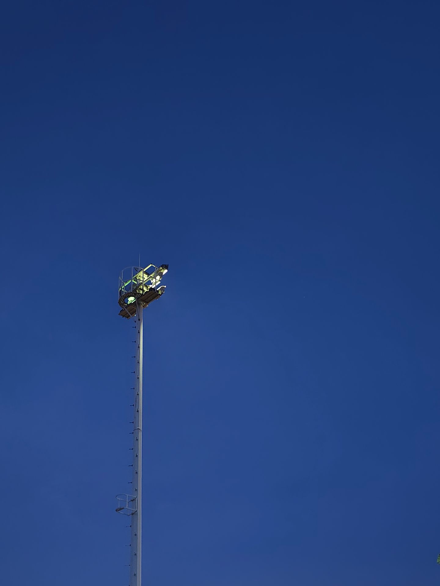 https://res.oceanpresent.art/photo/p-2025-8-12-1.jpg